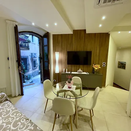 Central Apartment Taormina Esterno foto